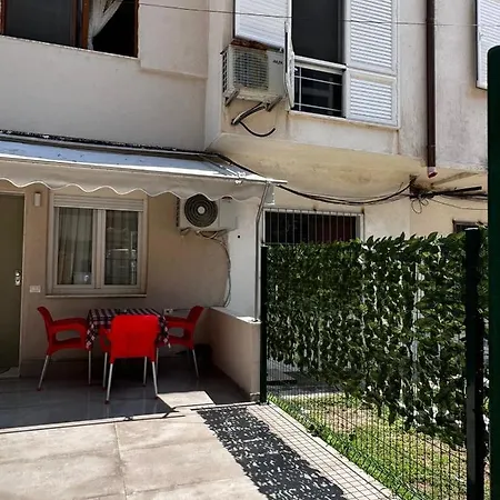 Beach Apartaments Durres * دراس