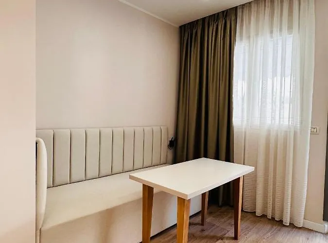 Beach Apartaments Durres Apartamento *